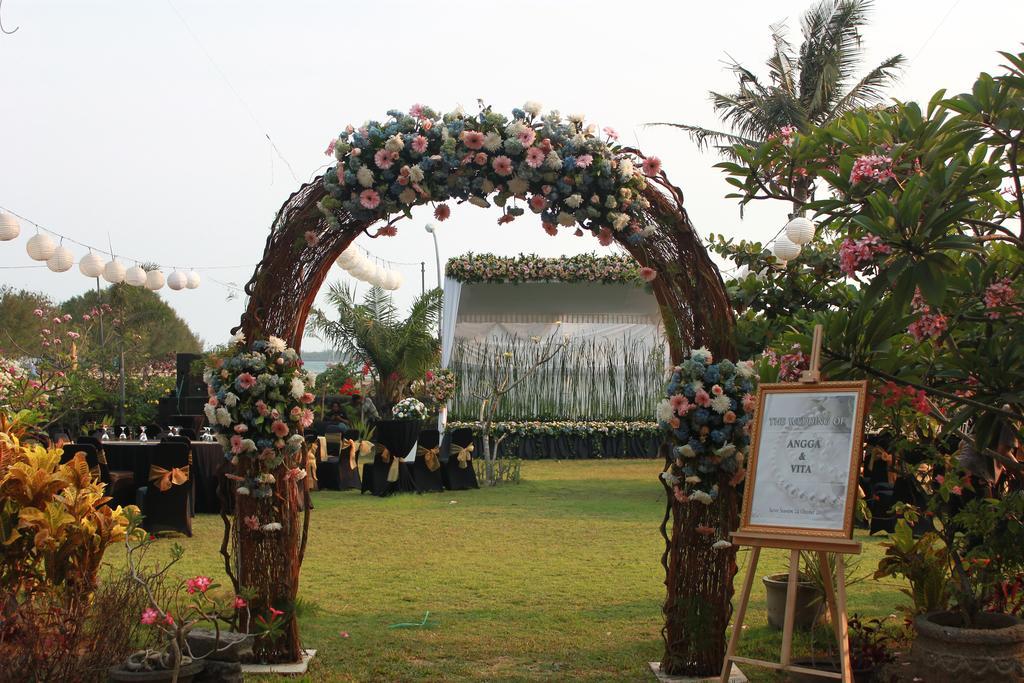 Sanur Seaview Hotel Екстер'єр фото