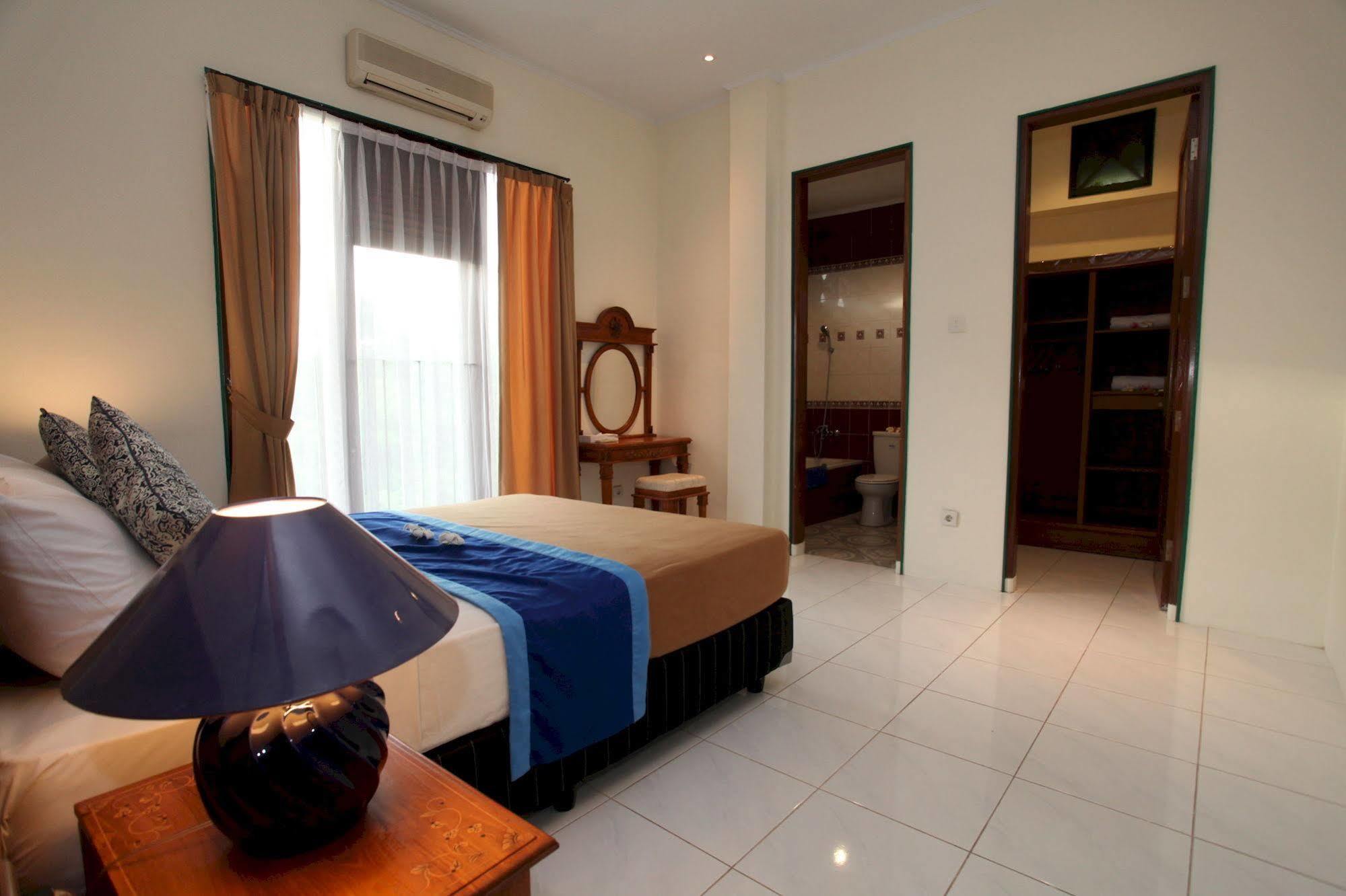 Sanur Seaview Hotel Екстер'єр фото