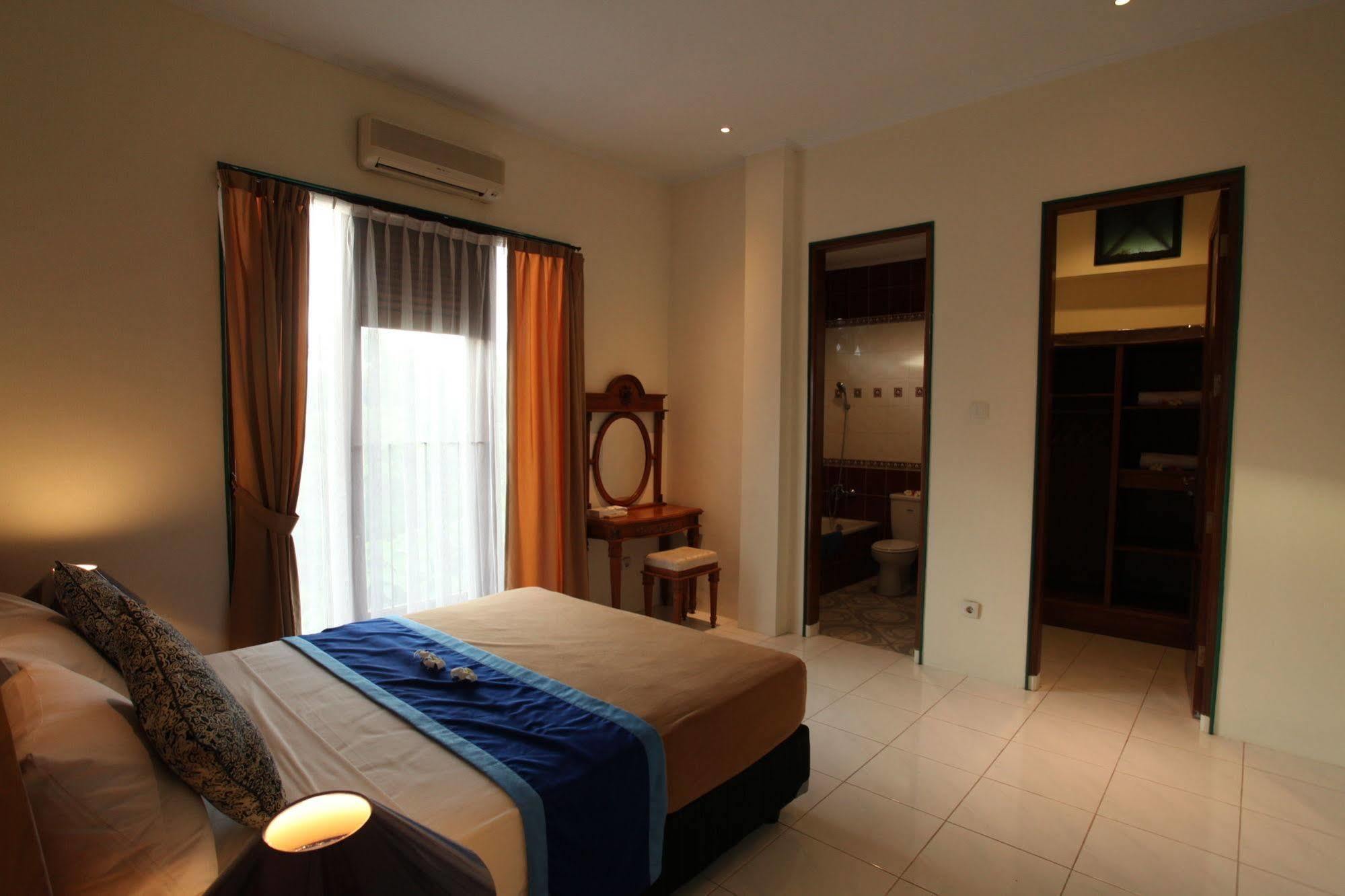 Sanur Seaview Hotel Екстер'єр фото