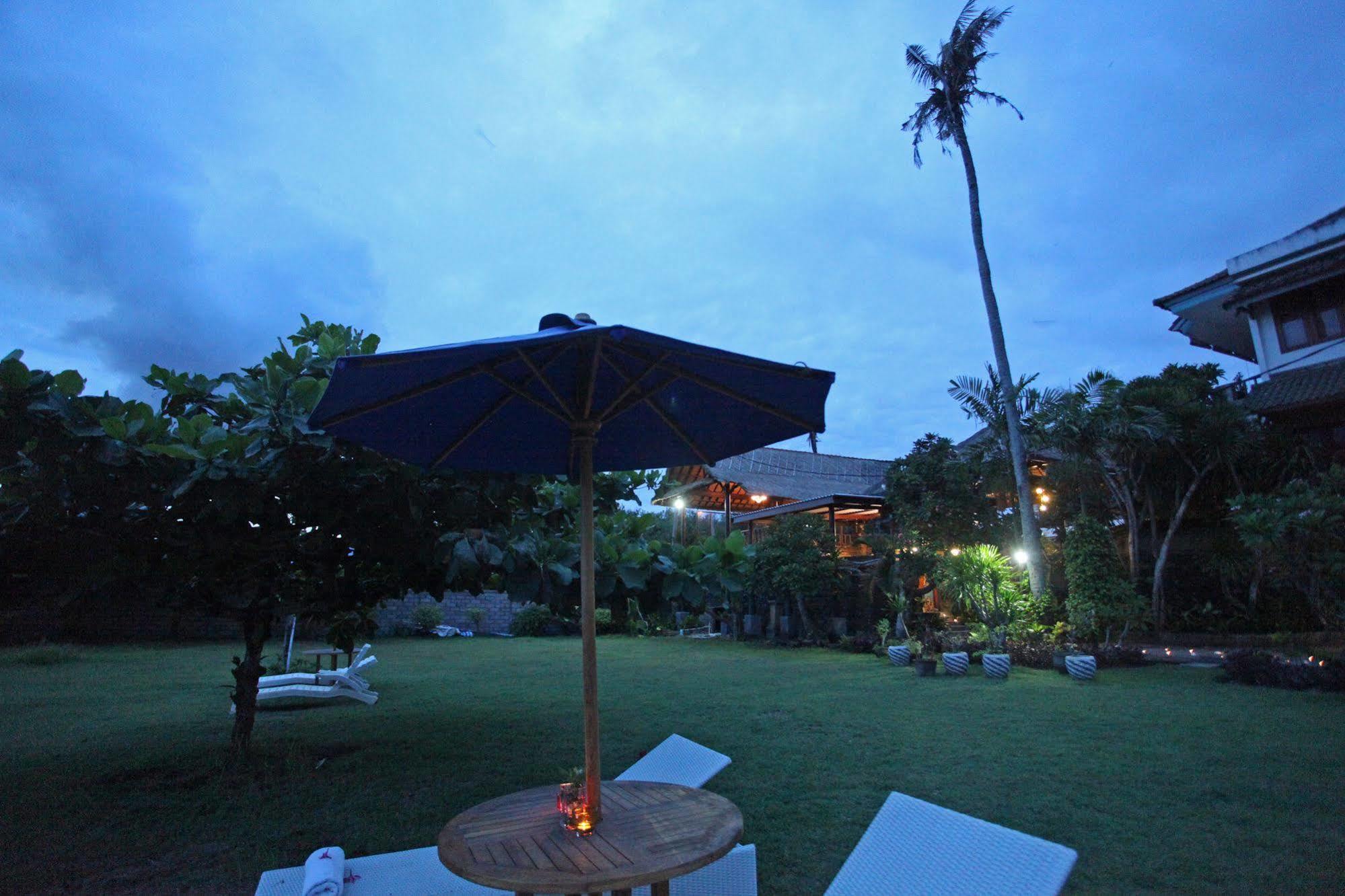 Sanur Seaview Hotel Екстер'єр фото